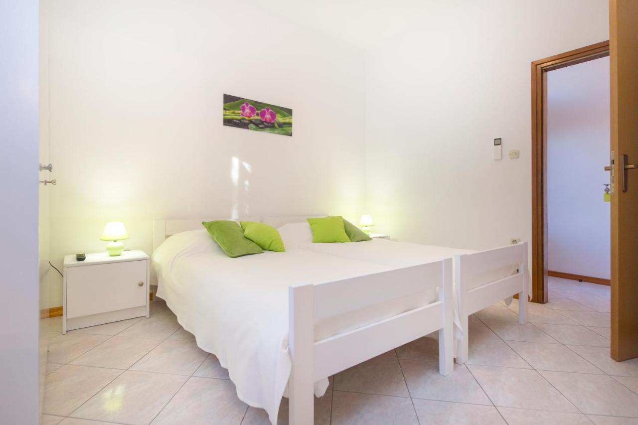 House Kontus Hotel Plomin Bagian luar foto